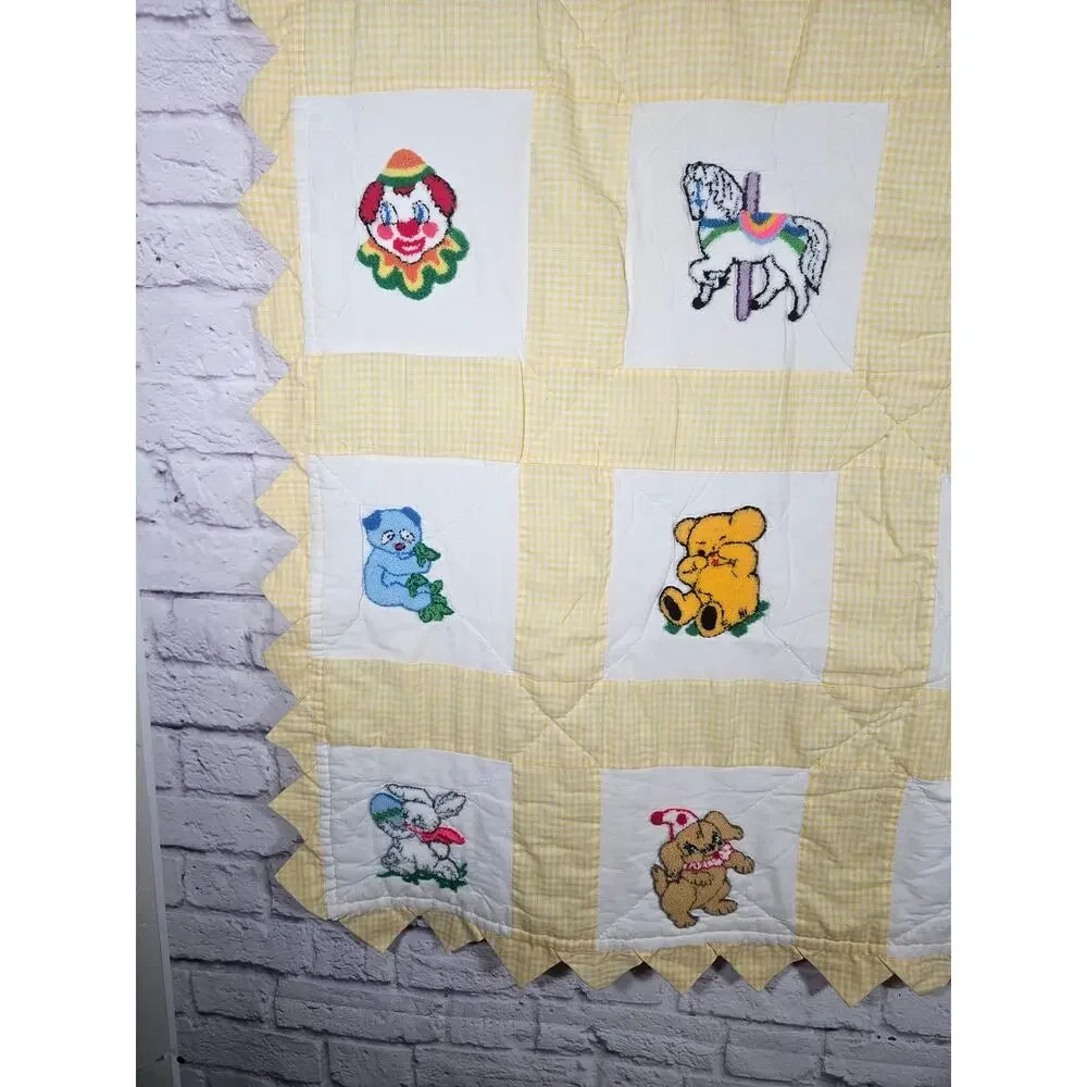 Vintage Handmade Baby Quilt 20 Embroidered Animal Blocks Circus Yellow 52x41‎